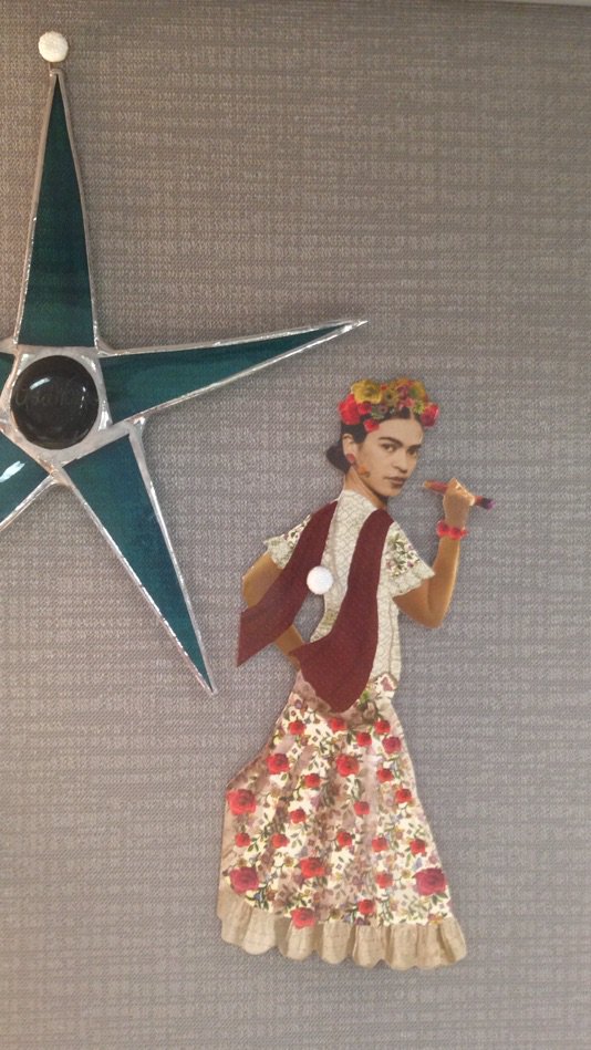 GreatChemistry's tweet photo. Frida says you can do it. #FridayFrida #GetIt #OddWonks https://t.co/AJxxtLk9c8
