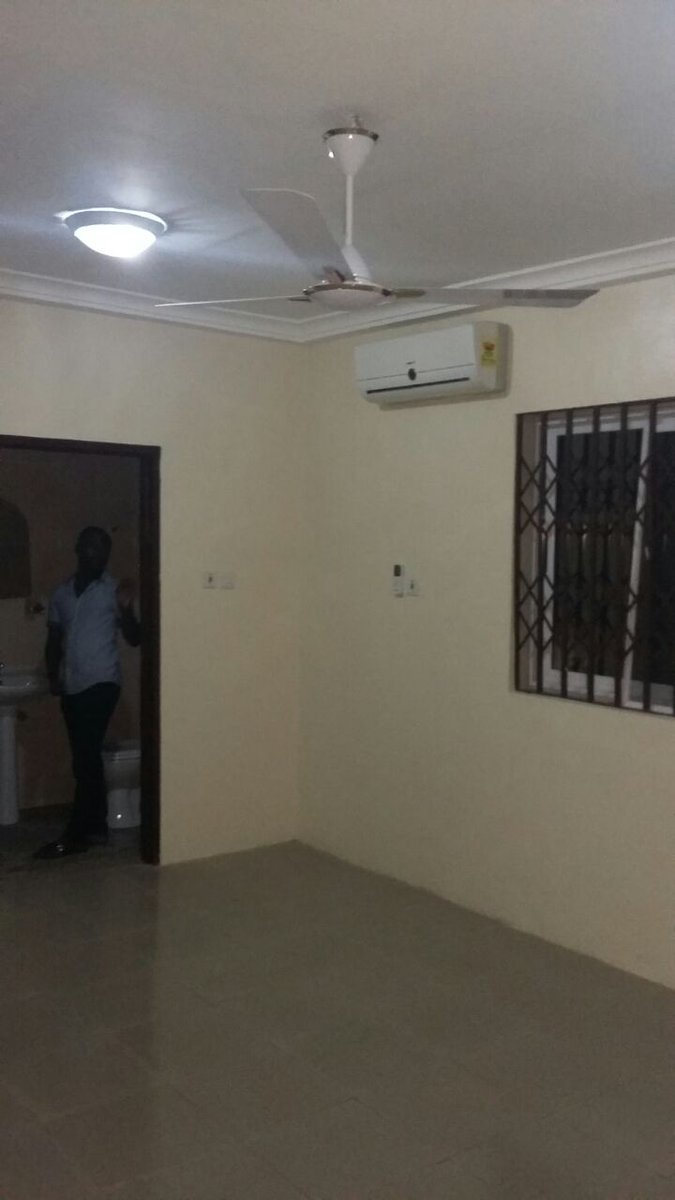 NelsonWorlds's tweet photo. 1 bedroom Apartment in Ashongman Estate. Along a neatly tiled road. Serene environment. Call 0262245999 https://t.co/b0JPRHLo9o