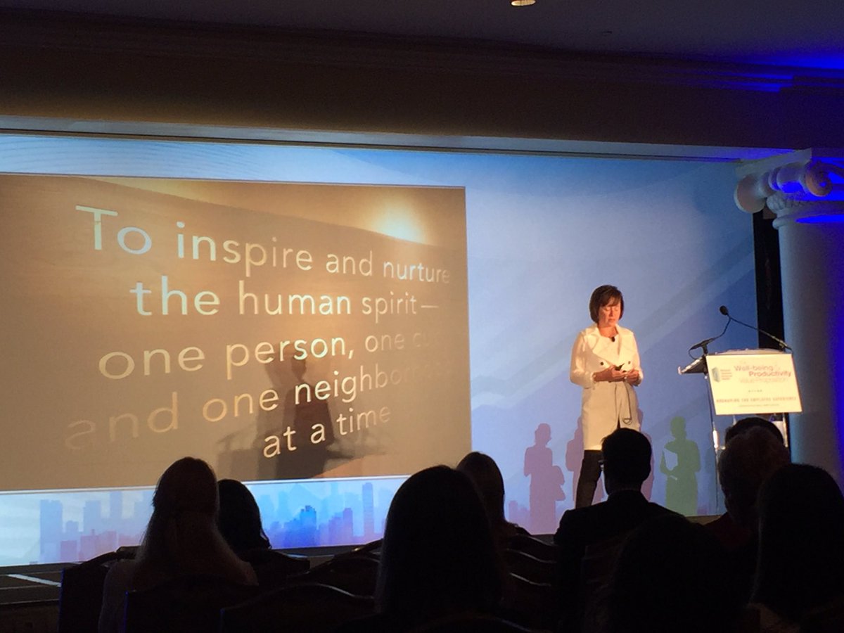 bellnicolee's tweet photo. Julie Ann Overcash from @Starbucks talks about reshaping the employee experience #2016FallConference #nbgh https://t.co/B0QxRPAohp