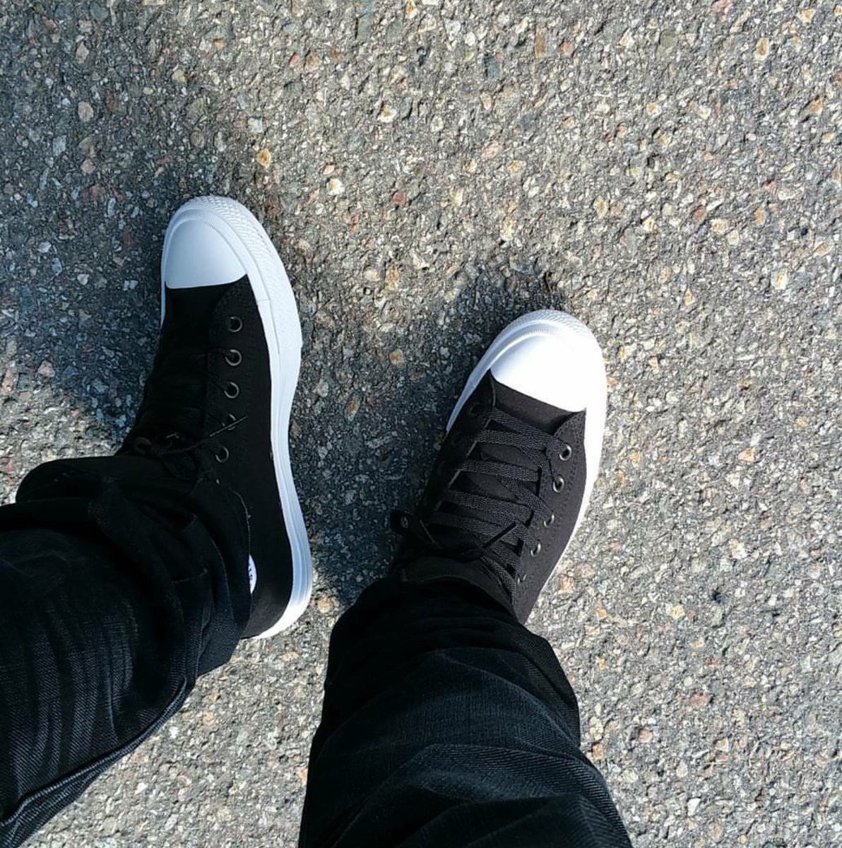 Neeoo7's tweet photo. @TenniS_84 in Converse we trust....#skotråden #chucks2 https://t.co/j7Q4CzHExx