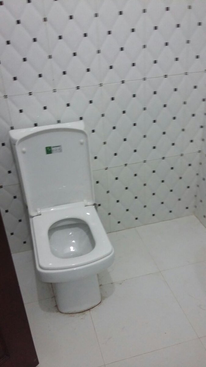NelsonWorlds's tweet photo. Excellent 1 Bedroom Apartment at Ashongman Estate. CCTV, Air conditioners, fitted kitchen, Water Heater. 0262245999 https://t.co/KkOKuxrIw5