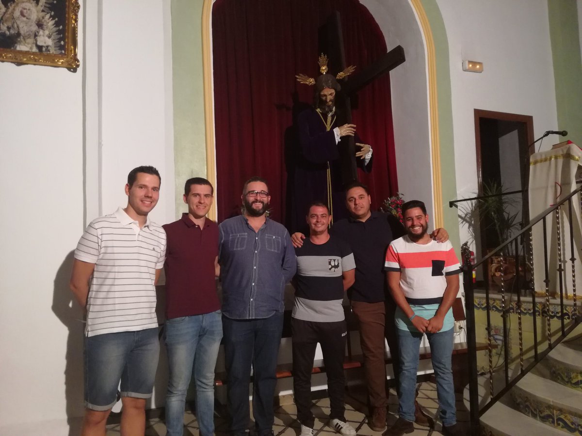 VeraCruzSM's tweet photo. ¡El Miércoles Santo de 2017 pondremos nuestros sones, trabajo e ilusión tras @Padre_Jesus_  ! #SuenalaVeraCruz 🔝 https://t.co/1YTyxdIWdB