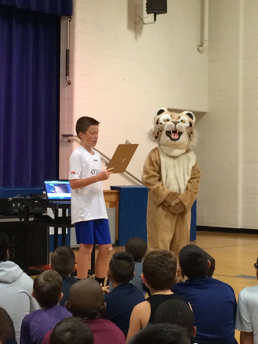 VEM_StudCo's tweet photo. StudCo introduces fourth and fifth graders to their Roald Dahl assembly! https://t.co/iAbRO8mEfH