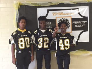 WilliamsonPrep's tweet photo. Some of our players getting ready for the game #williamsonprep https://t.co/iG0weYNCVf