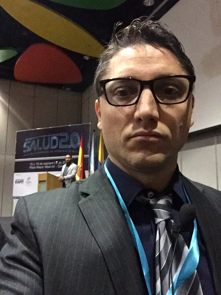 DrLucasArriola's tweet photo. Por empezar mi charla de #datacollaborating en el #CongresoSalud20 de la @EAFIT #gracias !!! https://t.co/rxowBVJRgz