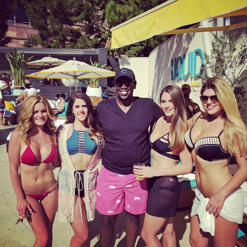 letale_swimwear's tweet image. See our Rhino trunks in their natural habitat - Las Vegas pool party! #letale  #mensfashion #swimmingtrunks