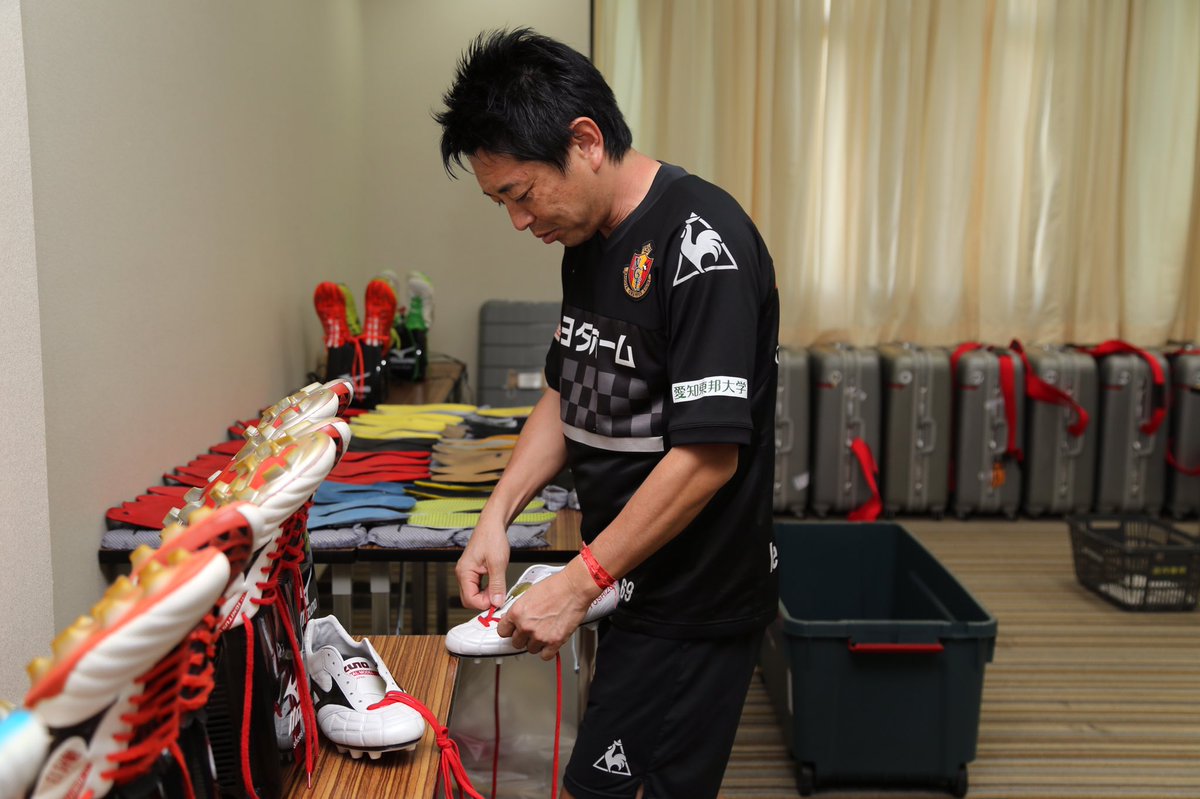 名古屋グランパス Nagoya Grampus No Twitter 選手たちの脚元をいつも支えている松浦紀典ホペイロの密着模様が 明日23 00からのテレビ東京系列 追跡live Sportsウォッチャー Tvtokyo Sports にて放送されます 闘莉王選手も出演 Grampus 名古屋グランパス Nagoya Grampus No Twitter 選手たちの脚元をいつも支えている松浦紀典ホペイロの密着模様が 明日23 00からのテレビ東京系列 追跡live Sportsウォッチャー Tvtokyo Sports にて放送されます 闘莉王選手も出演 Grampus