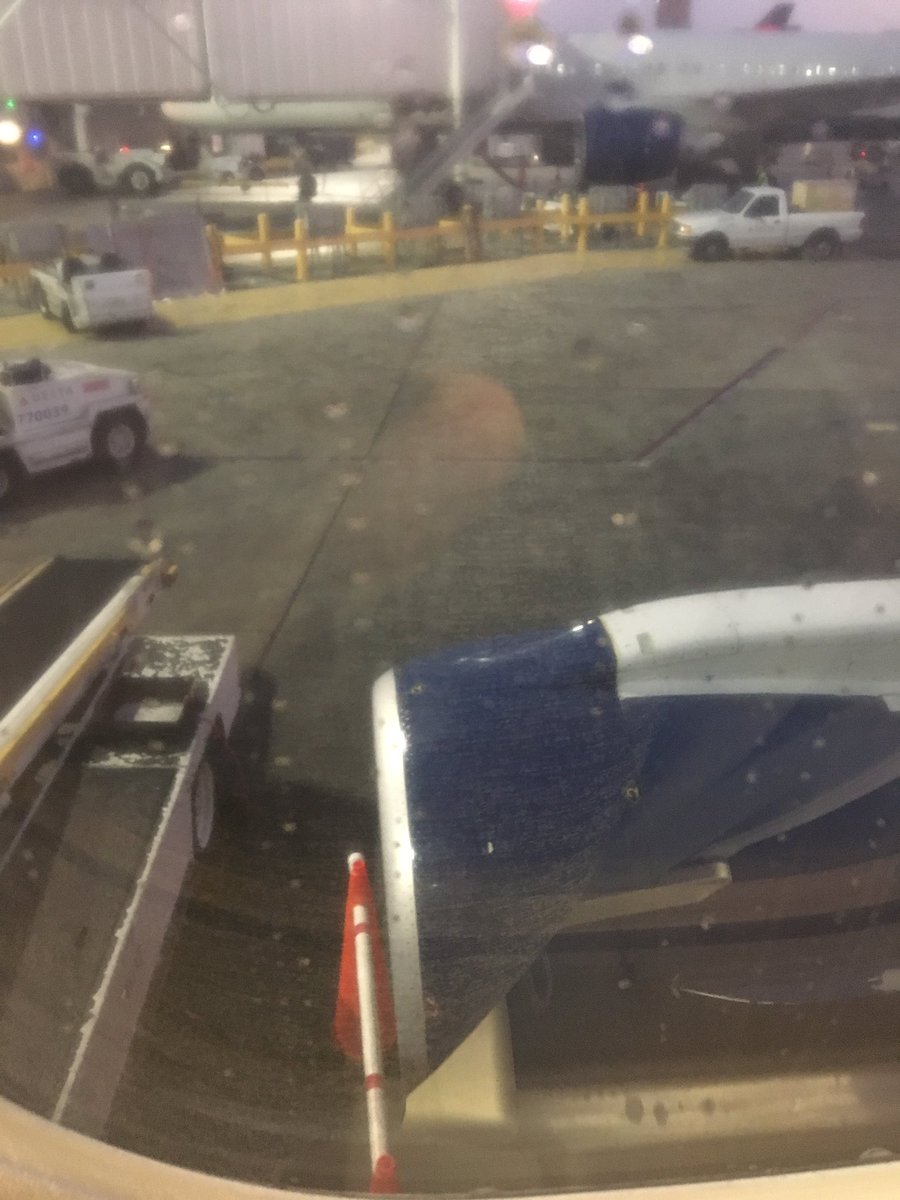 LAColtsFan's tweet photo. Checking in from LAX waiting for the #fridayturnup @TheWoodyShow #allin #suckit https://t.co/3d98ZSNmJR