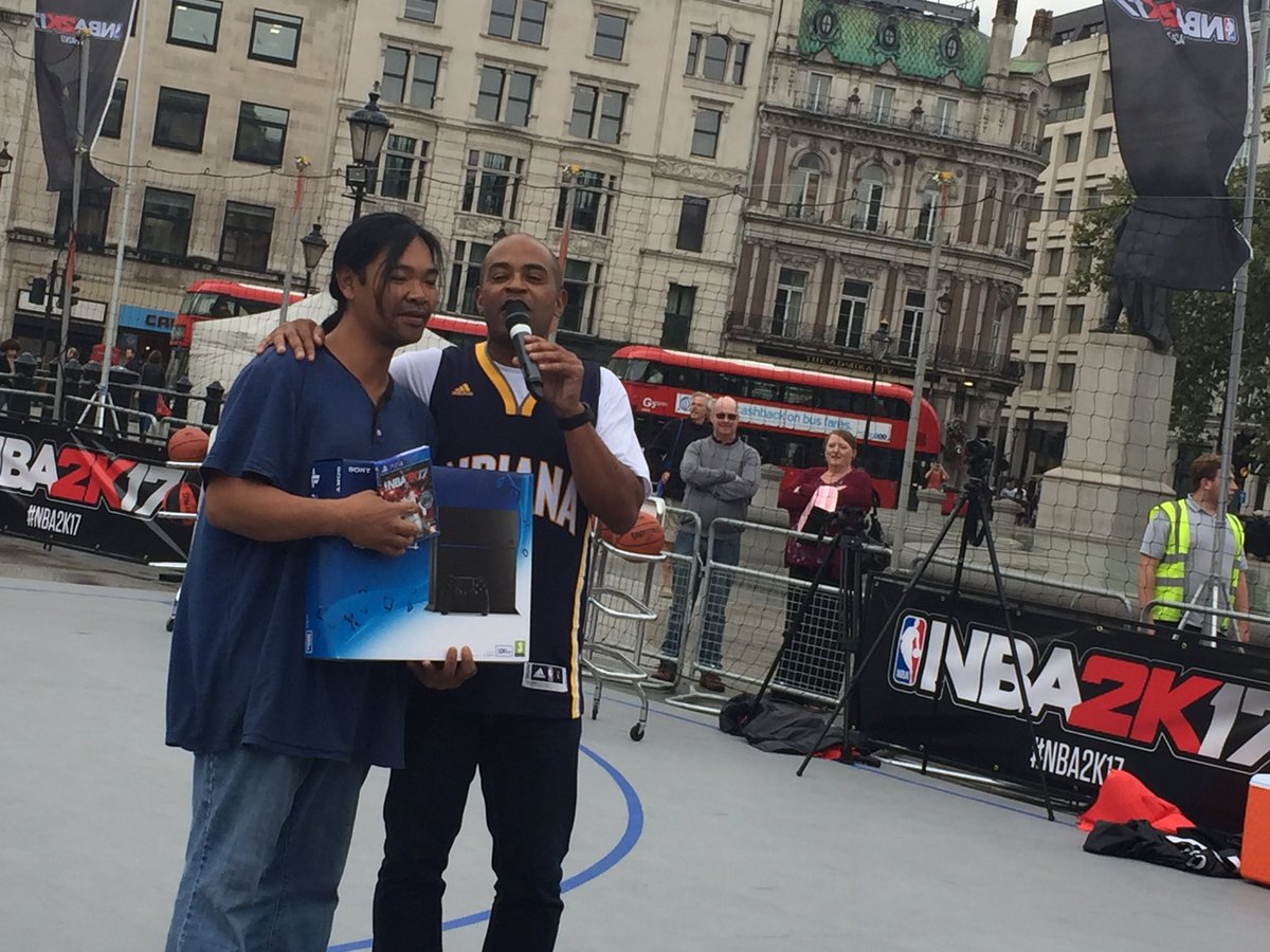 2K_UK's tweet photo. #2KDay - Make sure to get on down to Trafalgar Square for the #NBA2K17 launch for a chance to win some PS4 goodness! https://t.co/HrPtvwcMRZ