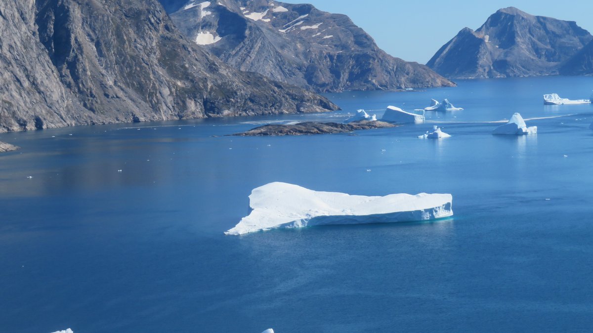 FIAFormulaE's tweet image. Don&apos;t forget you can track the iceberg from #ProjectIce right here &amp;gt;&amp;gt; bit.ly/IceBergTracker #FormulaE