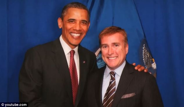 FeRoZ___'s tweet photo. WikiLeaks: Obama vendió cargos a los donantes más generosos de su campaña  @pelegrinc https://t.co/xuZ1811Ooe https://t.co/JHQu5WITJF
