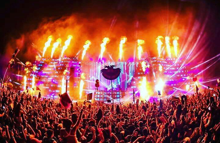 rafaelpek's tweet photo. Simplesmente Incrível 🙌💥🎉
#nocturnalwonderland #festival #stage #vibe #awesome #music #electronicmusic #edmlife https://t.co/8kAtEXbX30