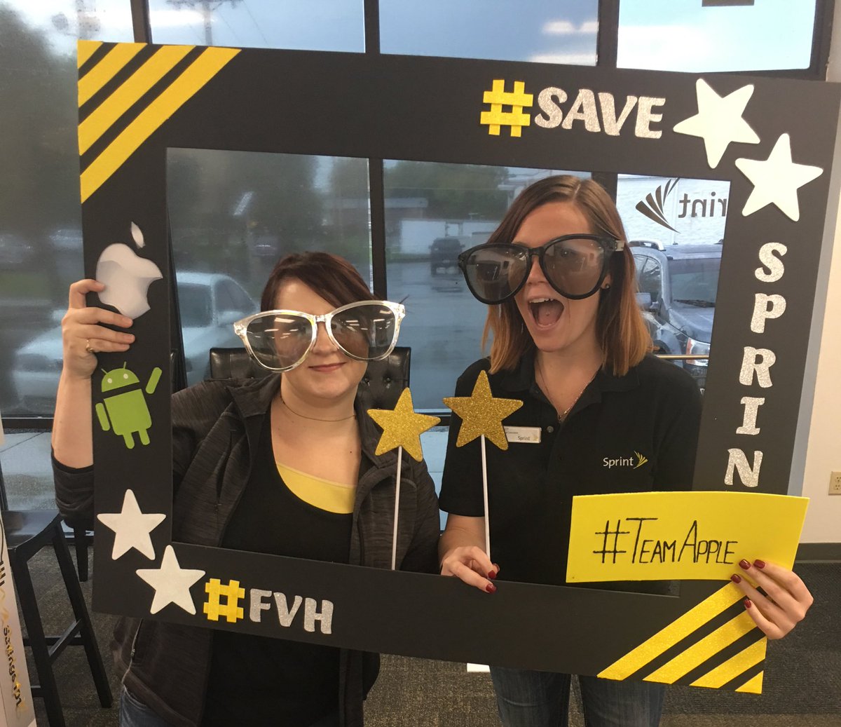 FVHSprint413's tweet photo. Having some rainy day apple fun at sprint! @j8o8e8 @FVHSprint413 https://t.co/cWFJR6KuqP