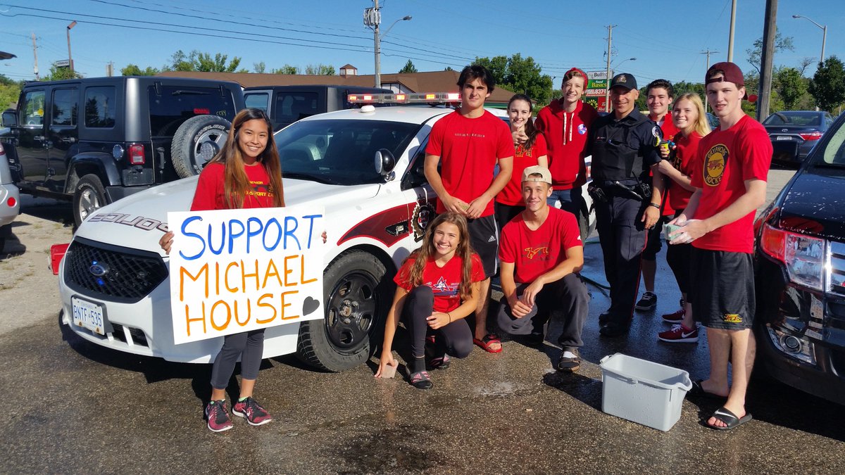 GuelphPolice's tweet photo. @beyond_borders1 @GuelphCarWash Dettmer Tire hosting this charity car wash come check it out https://t.co/iHoLkNYcG5