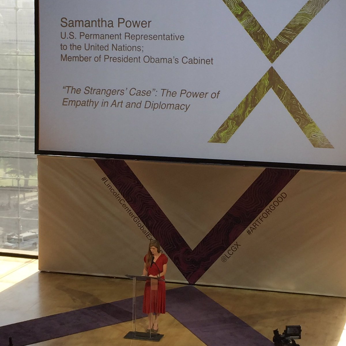 Reflecting on experience of watching play "eclipsed" w female #UN ambassadors - #ARTFORGOOD <a href="/AmbassadorPower/">Samantha Power</a> <a href="/LCGX/">LC Global Exchange</a>