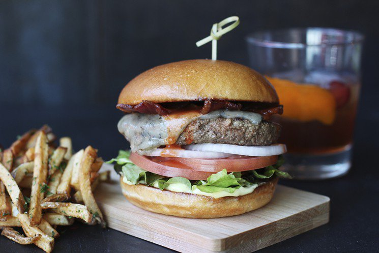 EatingOurWords's tweet photo. Openings &amp; Closings: Welcome to the Village, HopDoddy  https://t.co/oFDWxzc71u https://t.co/ZAwnSpmDpE