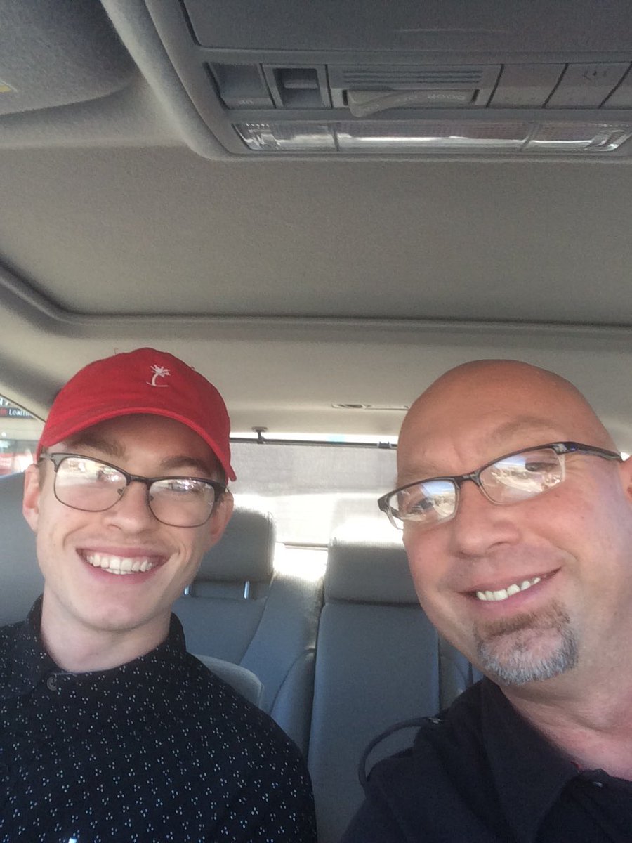 therickmitchell's tweet photo. Just hanging out with @SamuelMitchel23 for lunch today. #wichitafalls #msu #heffs #missthiskid https://t.co/ZFMtrVuy0G
