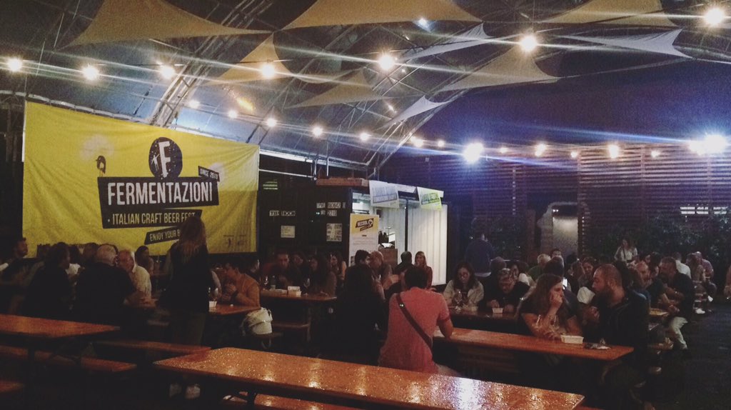 Se a Roma piove, rifugiatevi a bere dell'ottima birra qui da noi! #Fermentazioni2016 a prova di pioggia!