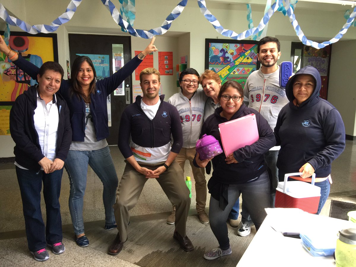 msmelteaching's tweet photo. Estudiantes de @interguatemala #L4LCIG https://t.co/Fq4HJYdsti