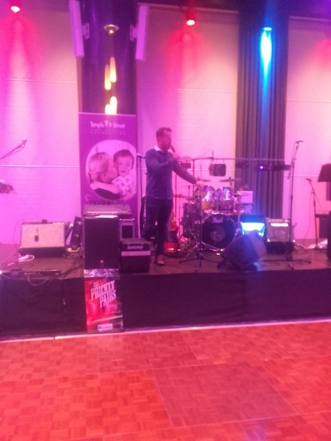 CHFIreland's tweet photo. Our fantastic MC @ericlalor kicks off the night here in Croker for #sycb! https://t.co/VAMMyLlKAv