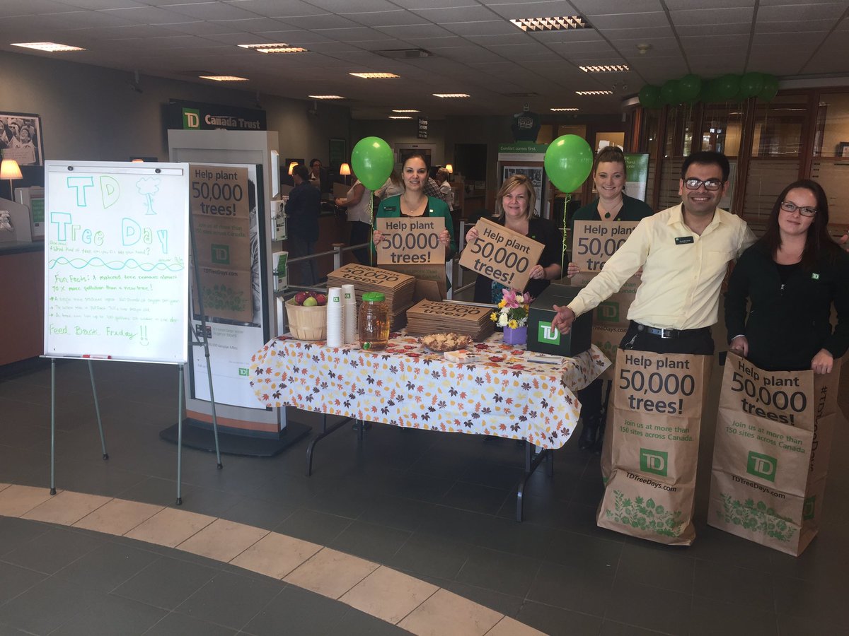 chanderrikhi's tweet photo. Td Tree Day #TdSpruce #FeedbackFriday #TreeBags #LEI @KellyLilja_TD @BrianGervais_TD @LisaTurgeon_TD @DaniAnneChap https://t.co/s1K3vMiMZn