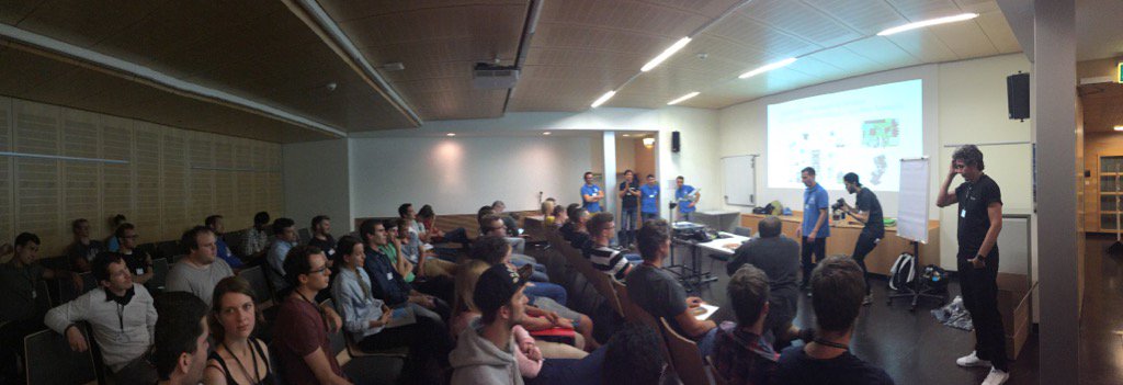 2nd round of #fintech workshop <a href="/hackzurich/">HackZurich</a> with @AdunoGruppe <a href="/ti8m_ag/">ti&m AG</a> and <a href="/Raiffeisen_CH/">Raiffeisen CH</a> explaining the challenge