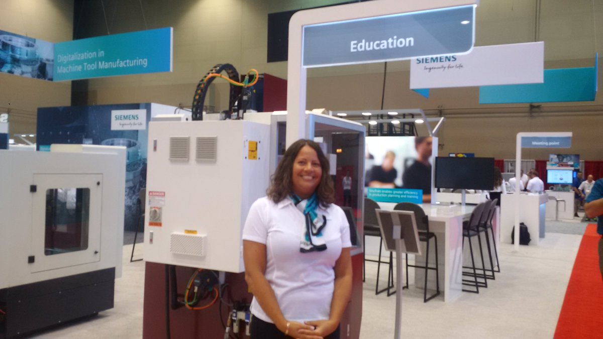 longtermtec's tweet image. @IMTS_2016 Siemens is committed to educating the engineers of the future  #IMTS #WeAreManufacturing #WeAreIMTS2016