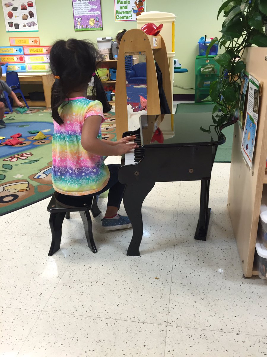 amt1666's tweet photo. Our independent kids at play❤️ #babieslearn #GrowWithAMT https://t.co/ooaxA0oZfd
