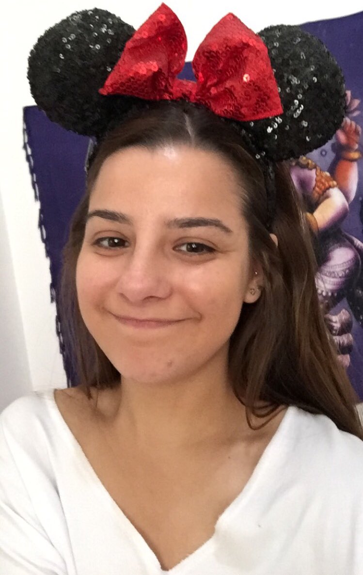 vicktrickkk's tweet photo. Oq falar da única tiara q achei disponível no momento!????? #disney2013 https://t.co/sxxz620DLZ