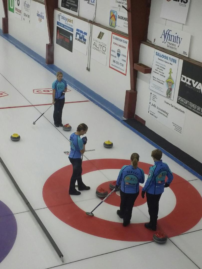 And we're off! The Colonial begins! #curling #maythebestteamwin #cslcc2016