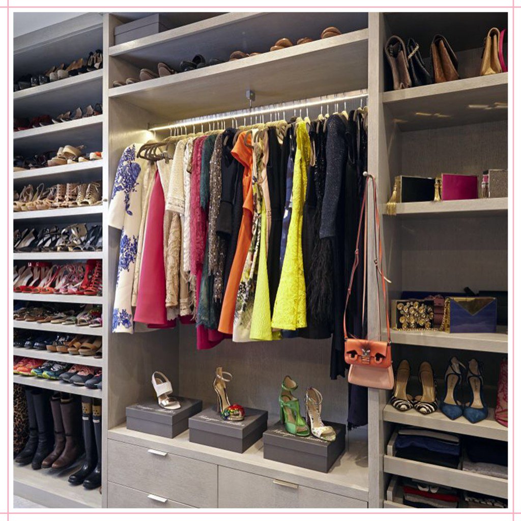 BonaStyleBlog's tweet photo. Up on the blog: How to organize your closet now: https://t.co/NCK2HAF2Ul https://t.co/5Pye2K9Wgd