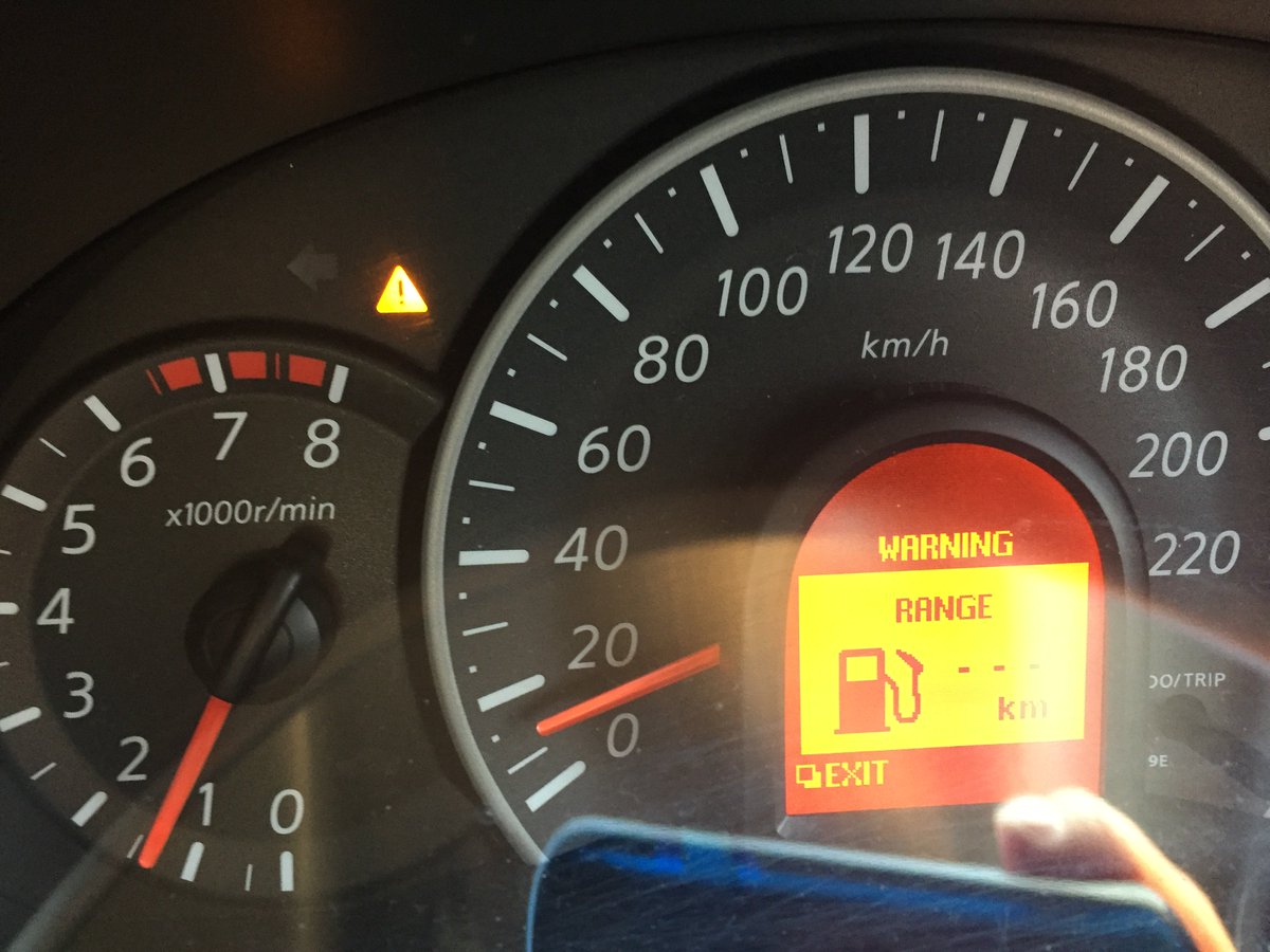 Franci_62's tweet photo. @RogerGoodeShow and #bpfillmytank pleeeease fill my tank! I'm running low and almost stranded! https://t.co/xruM4QAuEE