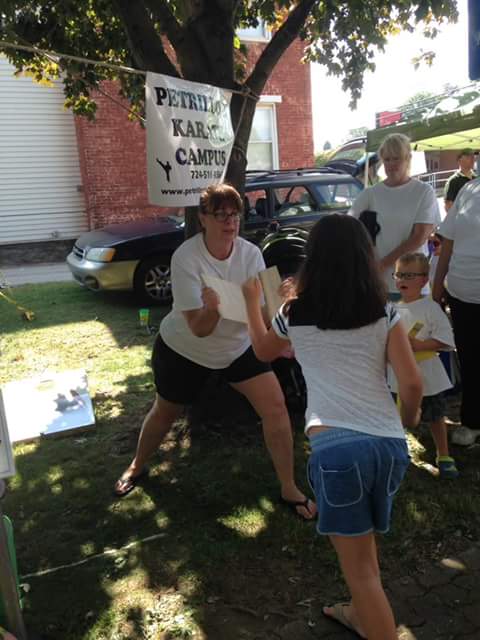petrilloskarate's tweet photo. #DelmontLibrary #delmontdaze #petrilloskaratecampus #Delmont #Export #Murrysville #karate #tangsoodo #breakingboard https://t.co/BA5KgZ81sQ