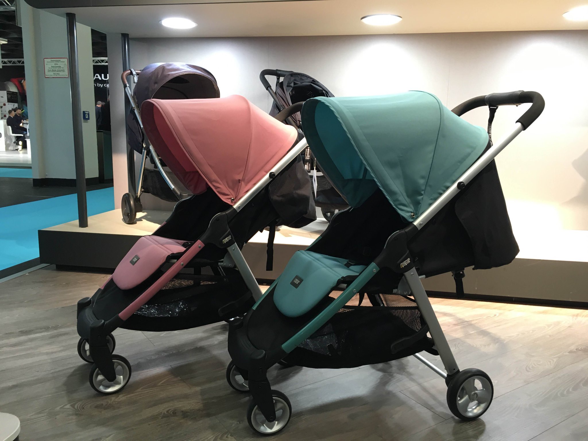 my babiie grey chevron stroller