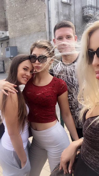 ❤️#friends https://t.co/x8x4rWIMAC<a href="/tag/friends"class="tags">#friends</a>