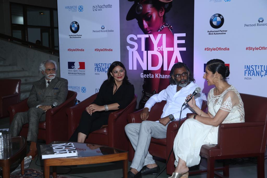HachetteIndia's tweet photo. It's a wrap! Thank you panelist for the lively discussion. #StyleOfIndia https://t.co/YGFZtYkFwk