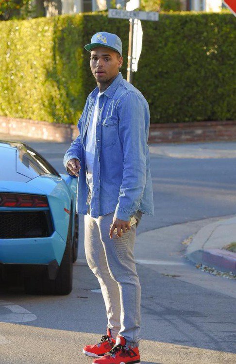 chris brown dressing style 2022