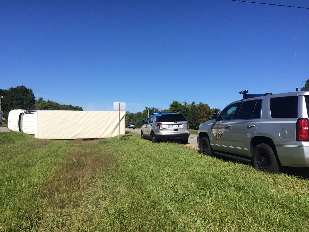 FTFD22's tweet image. Auto-Aid to Southington Twp. Rescue22 responded. Minor injuries transported to local ER.