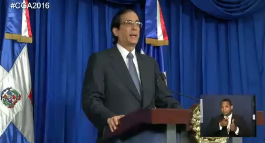 ElLectorRD's tweet photo. .@GMontalvoFranco anuncia decretos crea reglamento Insituto Salomé Ureña y Comisión de Seguridad Interior #CAG2016 https://t.co/xpr5UckdH6
