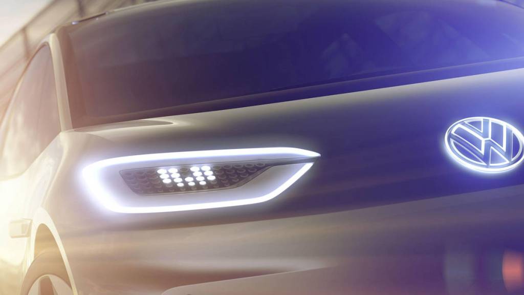 okcarmag's tweet photo. VW EV concept: Golf-sized with Passat space, 250-300 mile range https://t.co/nyoplmfL6f https://t.co/7wuZf2zUJG