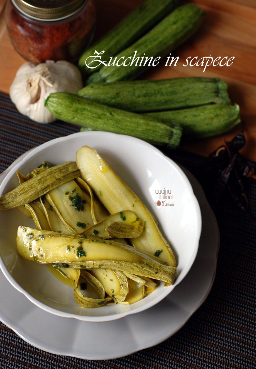 #zucchine alla #scapece ottimo #contorno di #verduredistagione
goo.gl/6NBx6H #foodporn #vegan #vegetarian