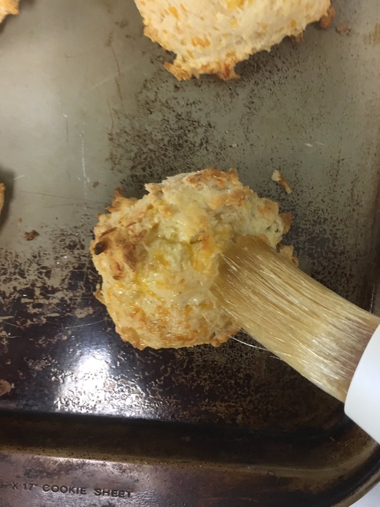 PHScullinary's tweet image. I like to lather theses lil puppies up before they get all nice and steamy. #foodgasm #redlobster