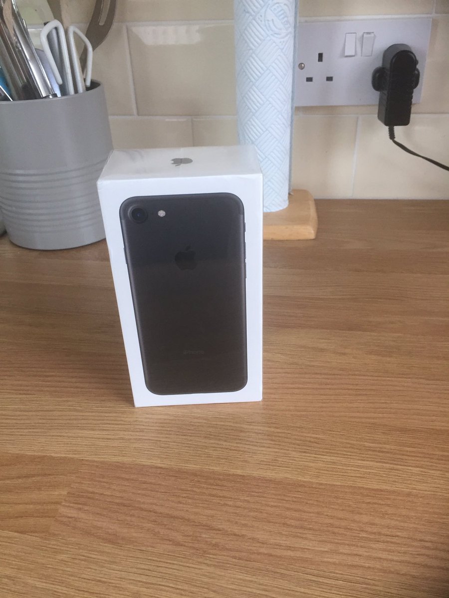 Eeek!! I do love a new toy. #iPhone7  #apple