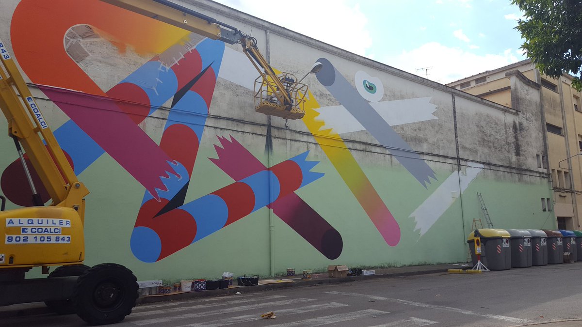 InsXifra's tweet image. L&apos;artista NANO4814 ens pinta la paret lateral, dins del Festival Urbà d&apos;Art Contemporani #MilestoneProject #Girona