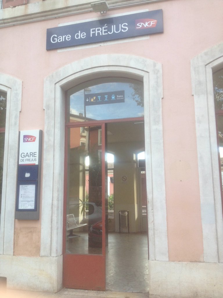 KiefferALC's tweet photo. #Fréjus #UDTFN C'est maintenant ! 🇫🇷 https://t.co/z5yLhCrwnc