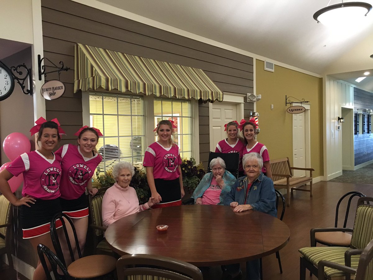 Lowellredarrows's tweet photo. Stopping by Green Acres senior home to let our Pink shine! #pinkarrow #letyourpinkshine https://t.co/iCzzLrrU5Q