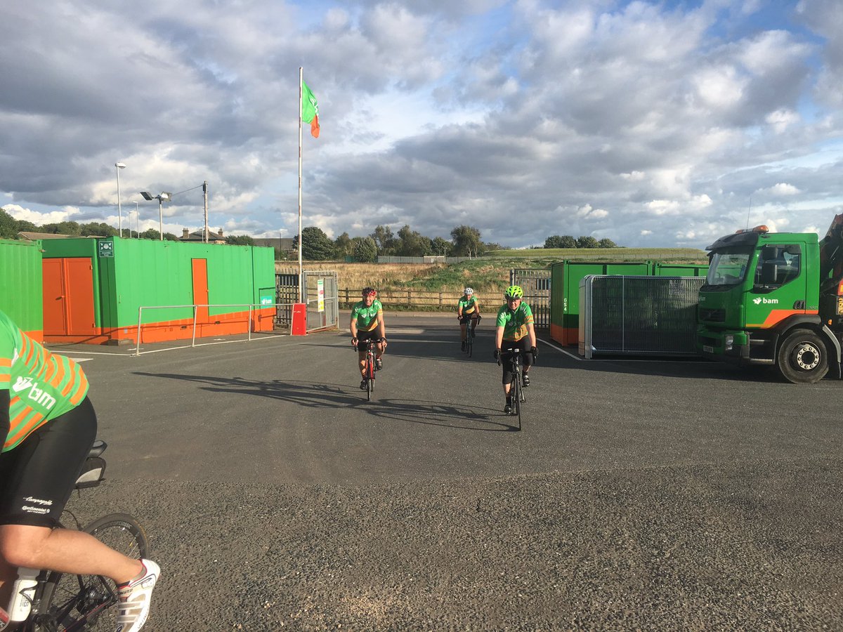 markthg's tweet image. @BAMConstructUK @cefonline @JohnFHunt_Group #HVSS @alzheimerssoc  #BAMBIKES they've made it! Well done all!!! 👏🏻👏🏻👏🏻