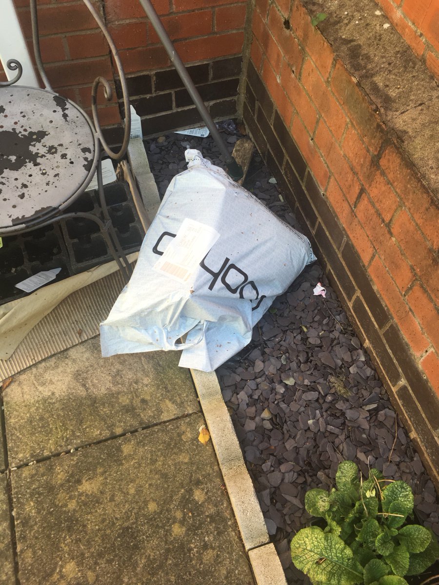 JessiSutton's tweet photo. Really @myhermes ? Throwing a parcel into a garden in rain 3 days ago with no call card? #ruinedclothes @boohoo https://t.co/lmmwHlWozQ