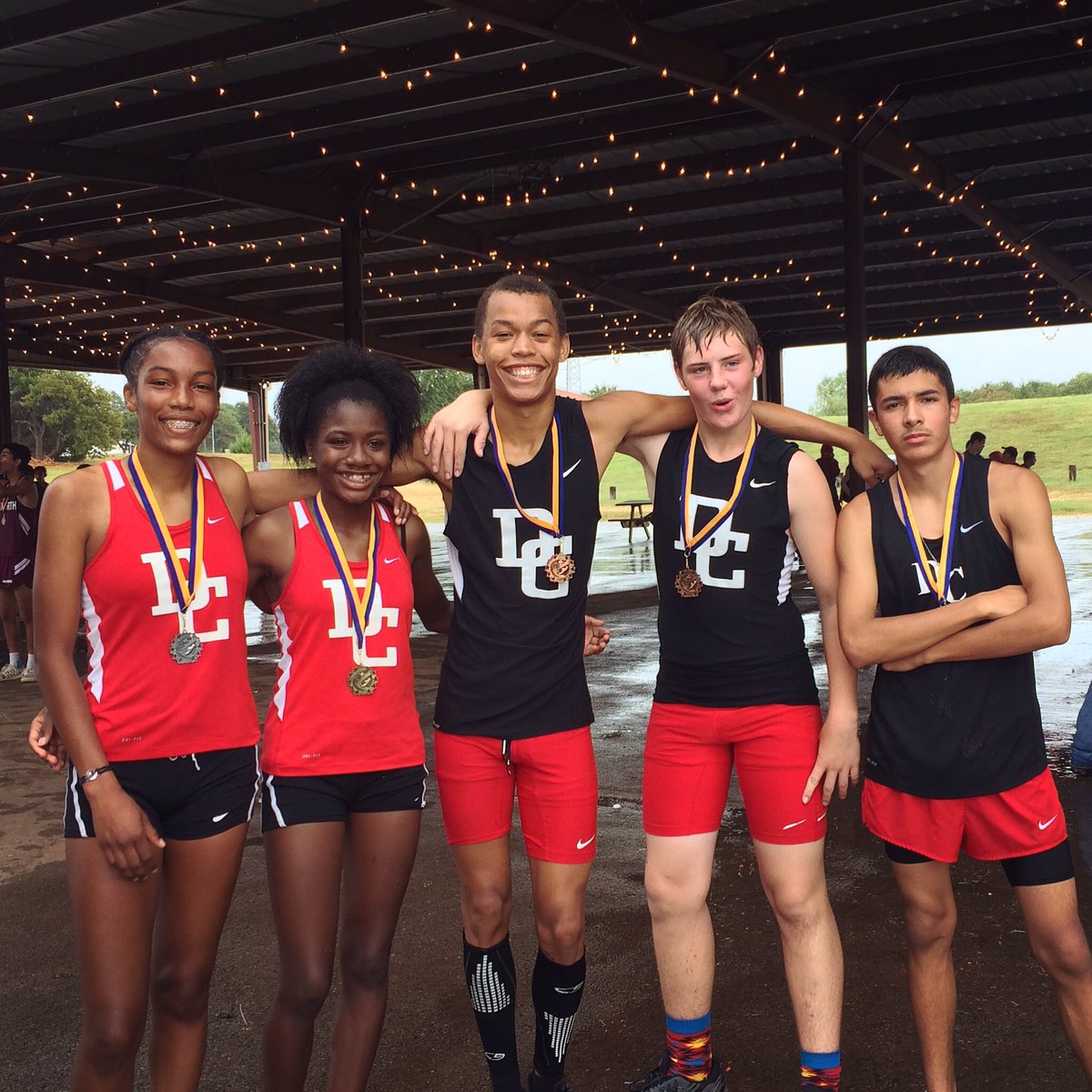 DCTrackAndField's tweet photo. It's raining medals! βοΈπ
π
#WeAreDCXC #5KRainRun https://t.co/DjQ1QA6YJ3