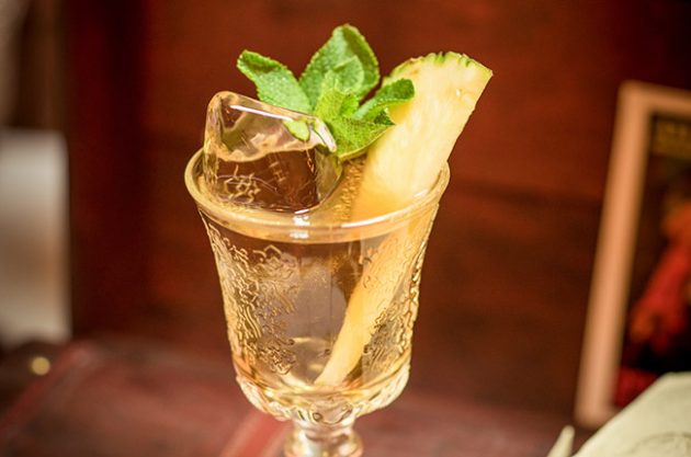wineworldnews's tweet image. Wine cocktails to try – London Cocktail Week goo.gl/Qy5QbO #wine #cocktails #drinks @MacCocktail @alawine